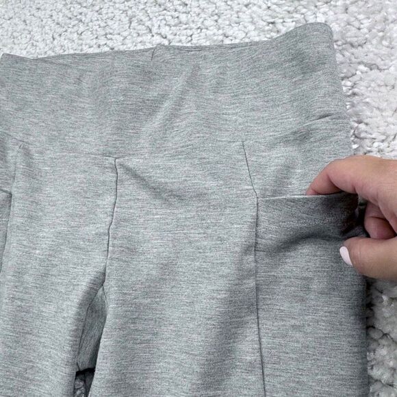 Cabi Runaway Crop Legging Light Gray - Picture 10 of 14